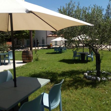 Agriturismo San Martino Foligno Eksteriør bilde