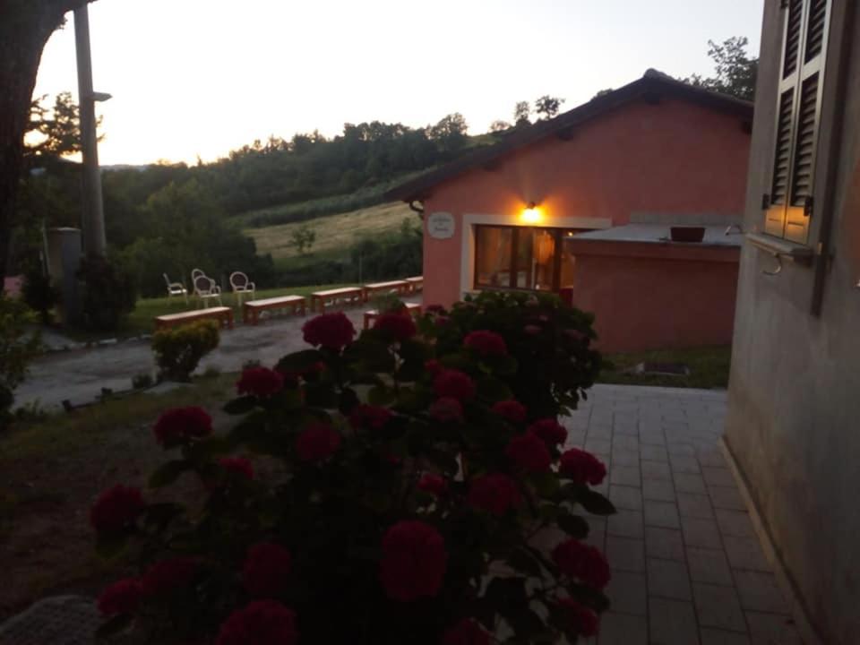 Agriturismo San Martino Foligno Eksteriør bilde