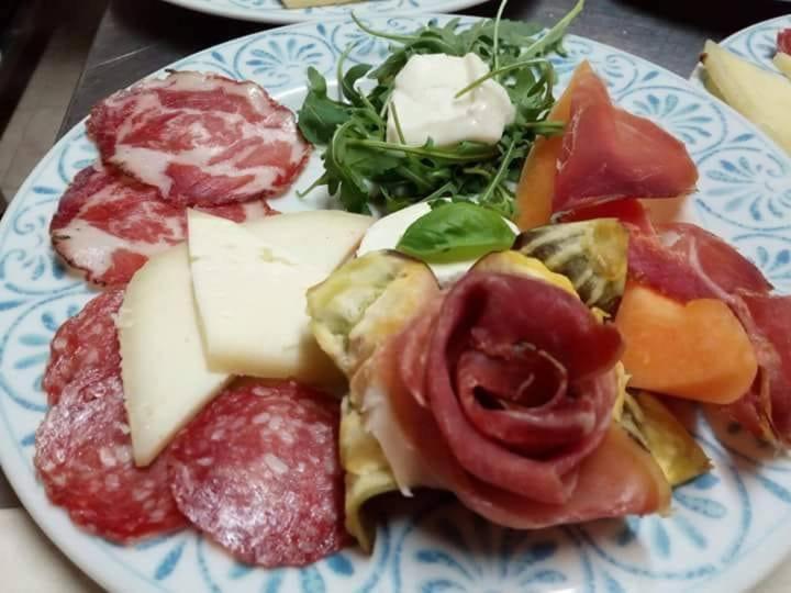 Agriturismo San Martino Foligno Eksteriør bilde